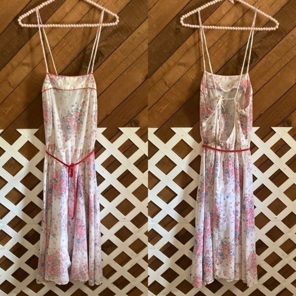 Vintage white floral sundress with tie belt